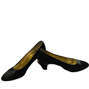 Ferragamo Black satin Pumps vintage NNT size 10B 3 inches heel.made in Italy.